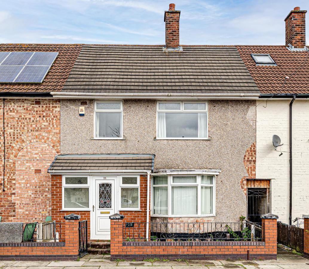 George Harrison'S Former 3Bed Home In Liverpool Speke Buitenkant foto